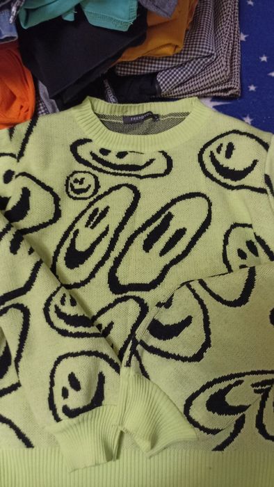 Светри,штани,костюми(пакет одягу L)