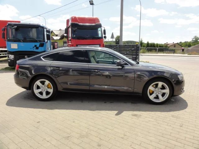 Audi A5 2,0 TDI , Stan Bardzo Dobry