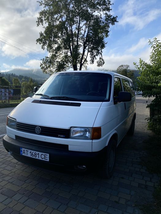 Восьми місне таксі