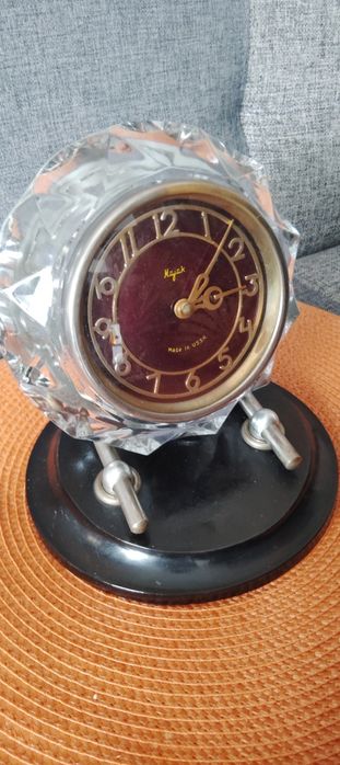 Zegar Majak kryształ