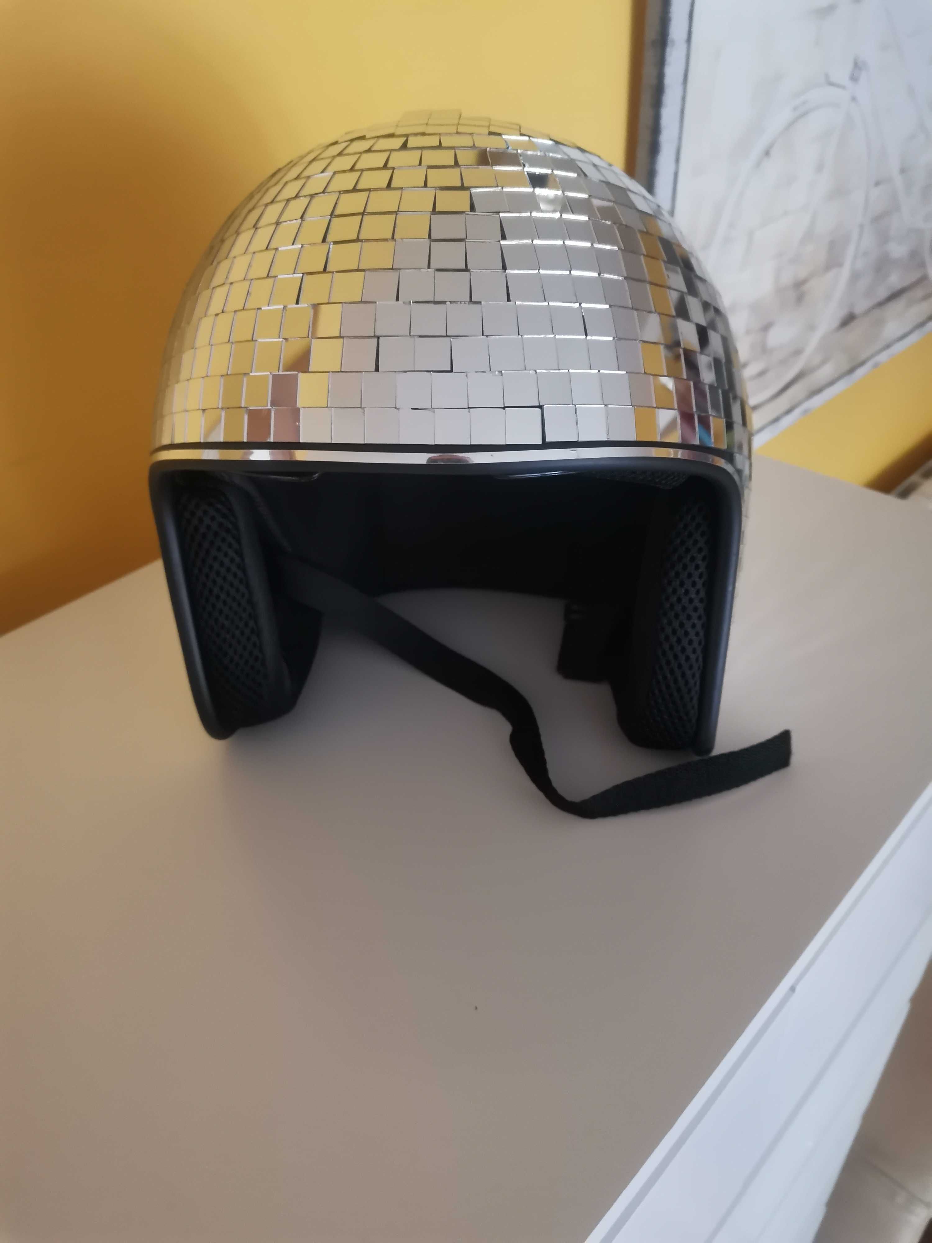 Kask kula dyskotekowa