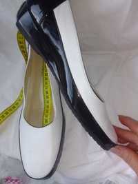 Продам жіночі туфлі 43 розмір