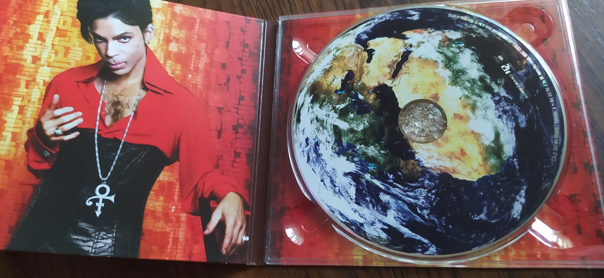 Prince -Planet Earth CD