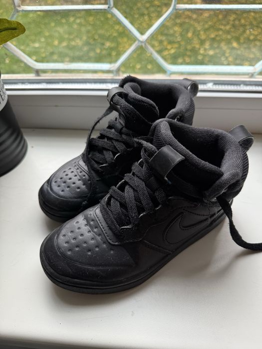 Дитячі кросівки