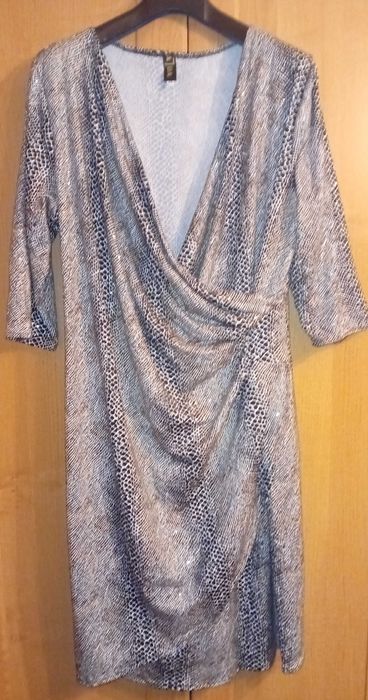 Sukienka komunia wesele kopertowy dekolt elastyczna dopasowana 48 50