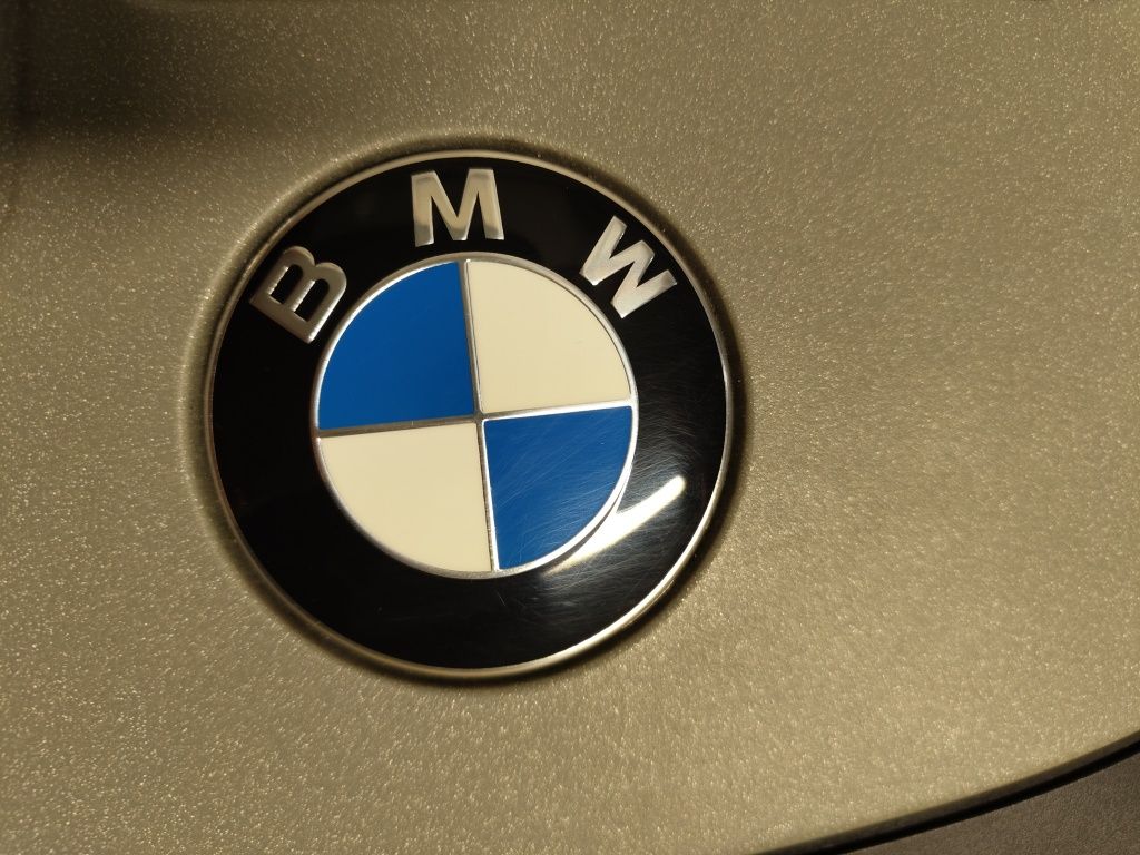 BMW E46 E60 E53 osłona silnika M57N 330d 330cd 204 konie piękny stan