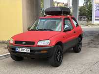 Продаю свій Rav 4 1997