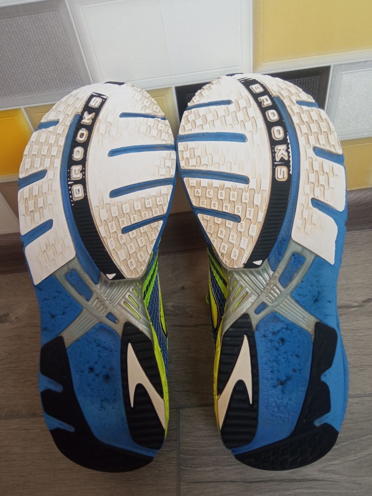 Кросівки(45розмір)Brooks