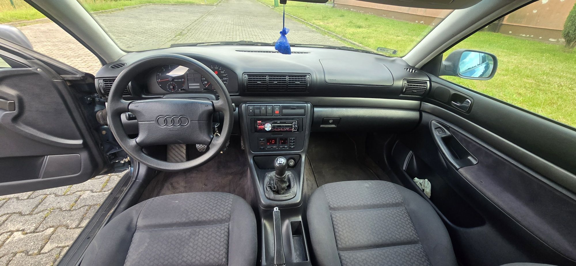 Audi a4 b5 opłacony, sprawna klima okazja!!!