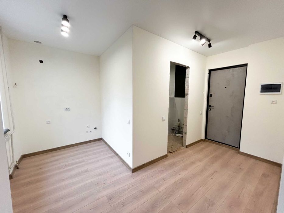 Однокімнатна з новим ремонтом