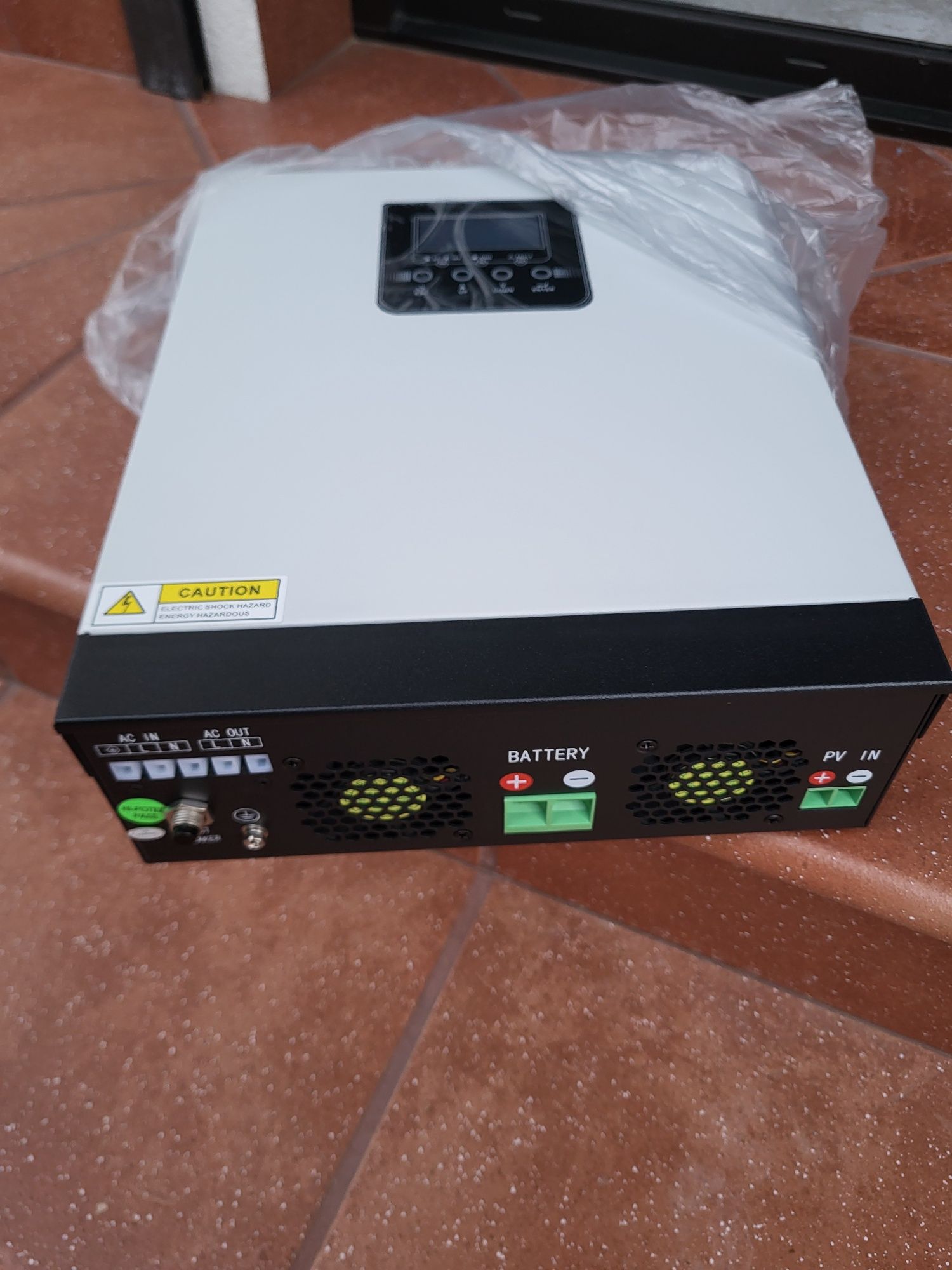 Solar tracker, Inwenter Inventer Hybrydowy Falownik HMS 3K-24V Solar