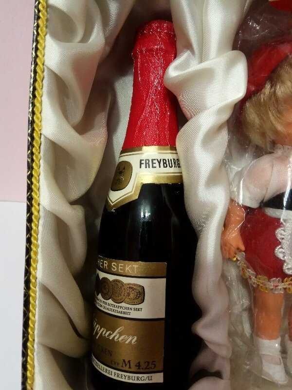 Новая кукла лялька Красная Шапочка в упаковке подарок ГДР
