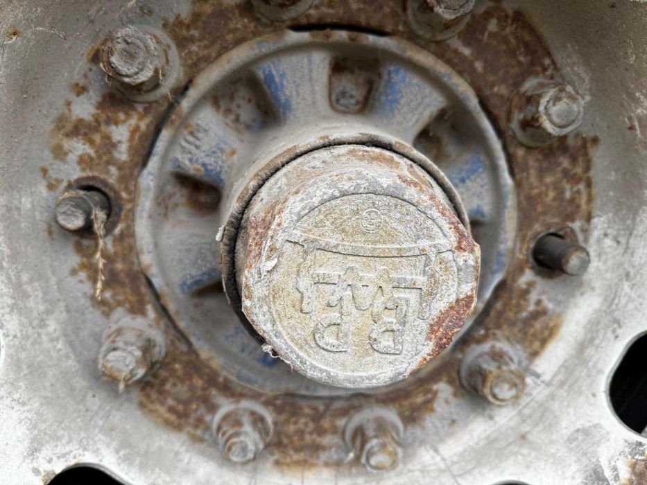 Полуприцеп с манипулятором