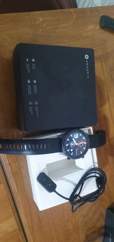 Смарт-годинник Amazfit GTR Lite