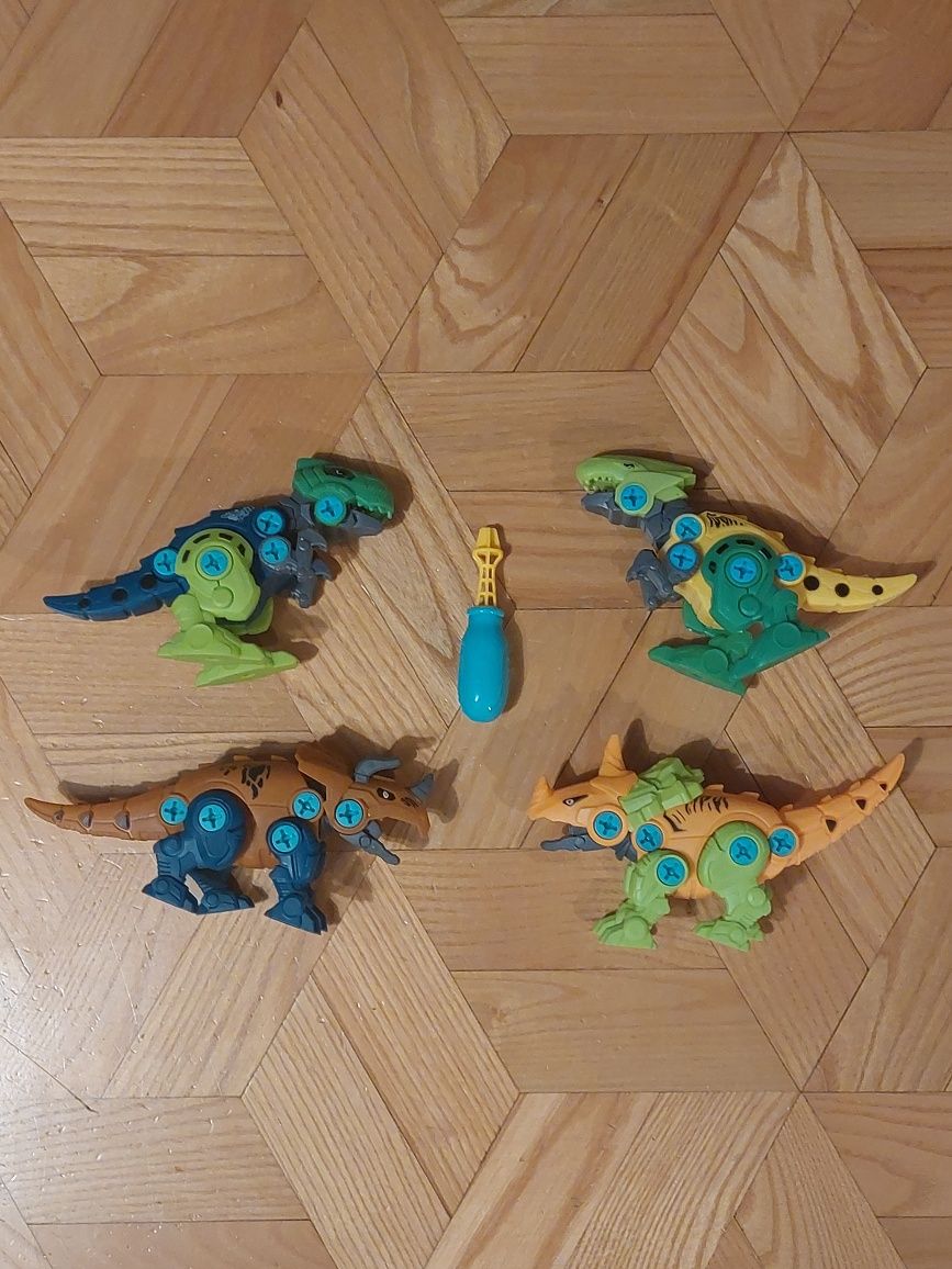 Cztery dinozaury do skręcania