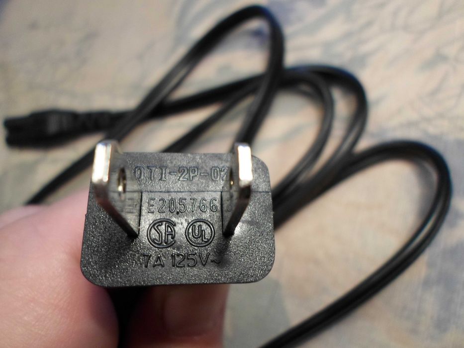 Кабель питания 1,5m, PC-184/2 -IEC-C7 2 pin американская вилка+адаптер