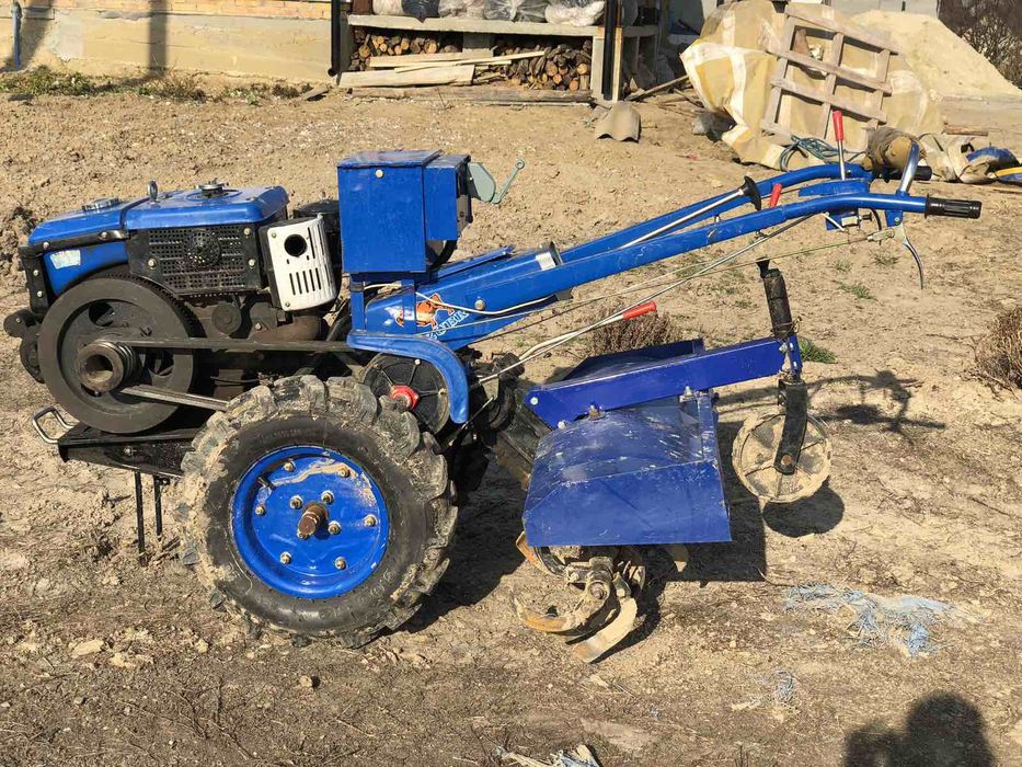 Мотоблок 12кінських сил