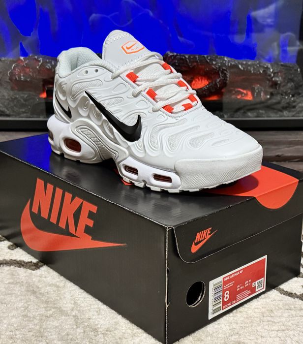 Кросівки Nike Air Max Plus Tn Drift / найк аєр макс / 41-45 розмір