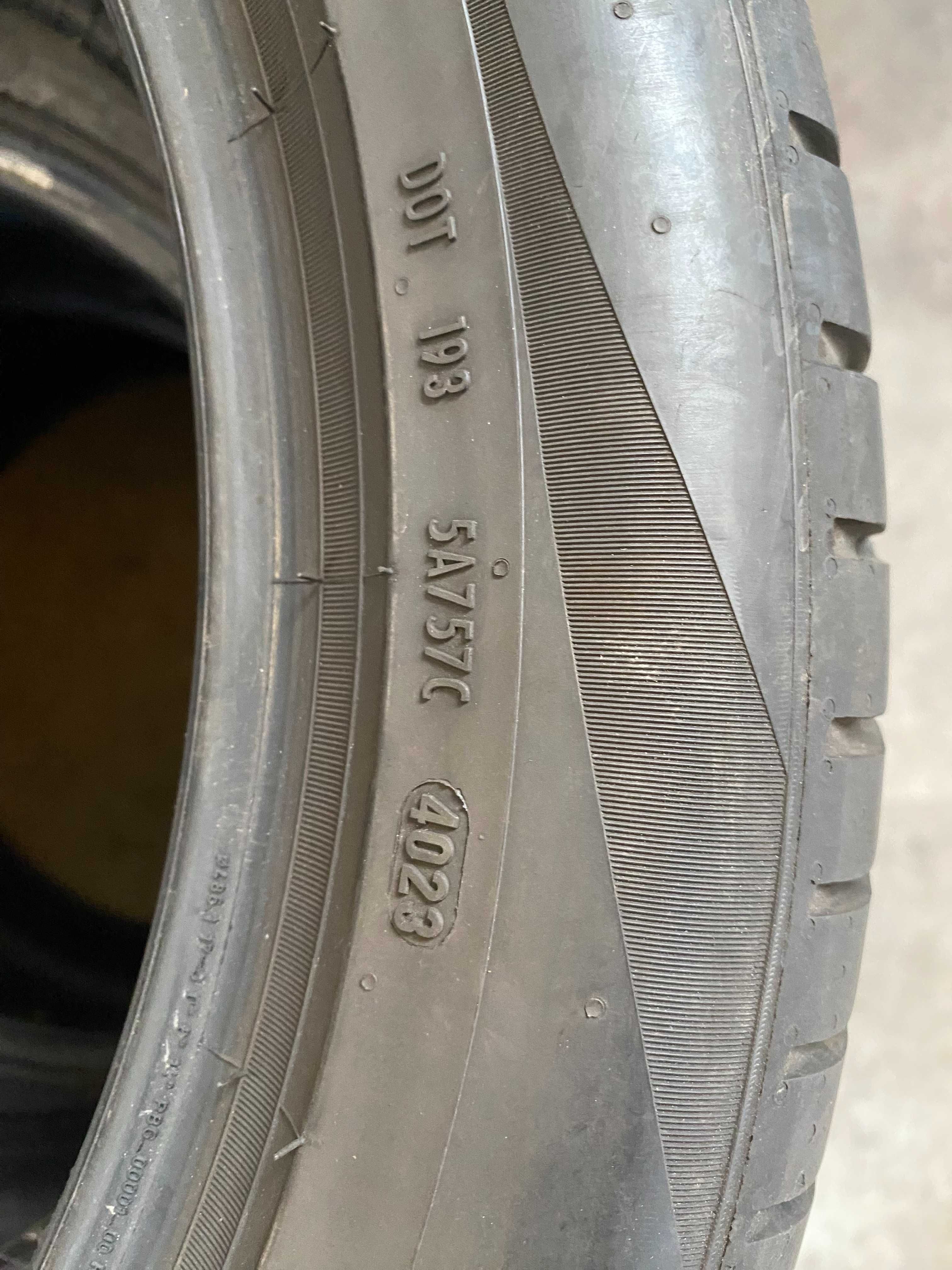255/45r19 Pirelli Scorpion Seal inside