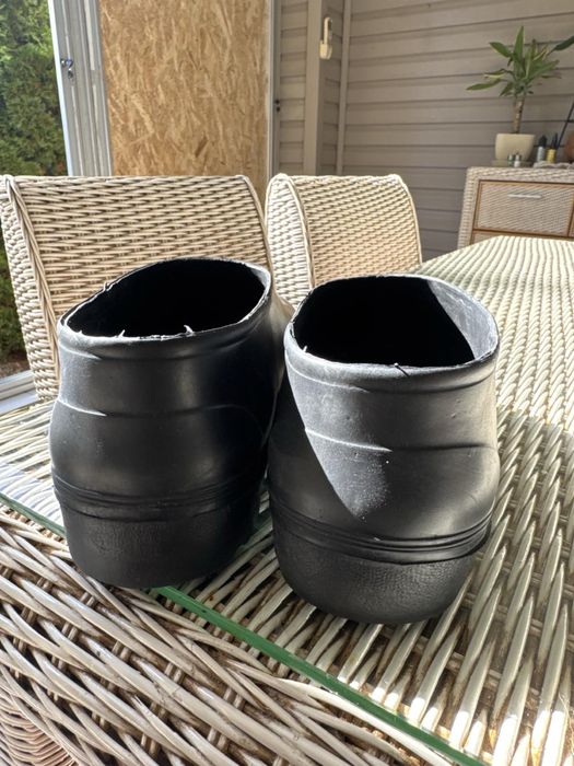 Галоши резиновые новые калоші