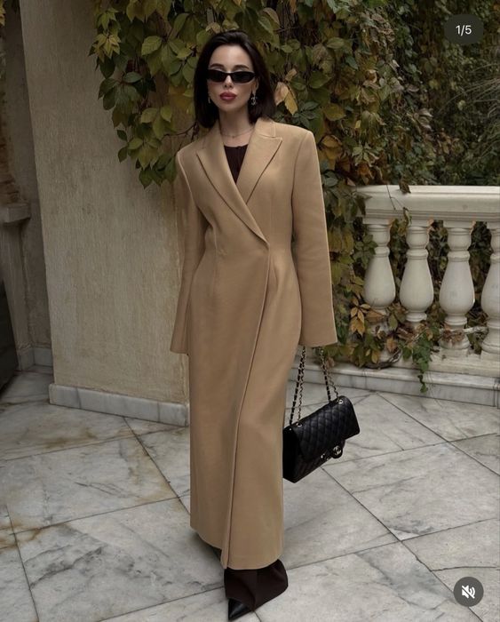 Пальто приталене Bazhane