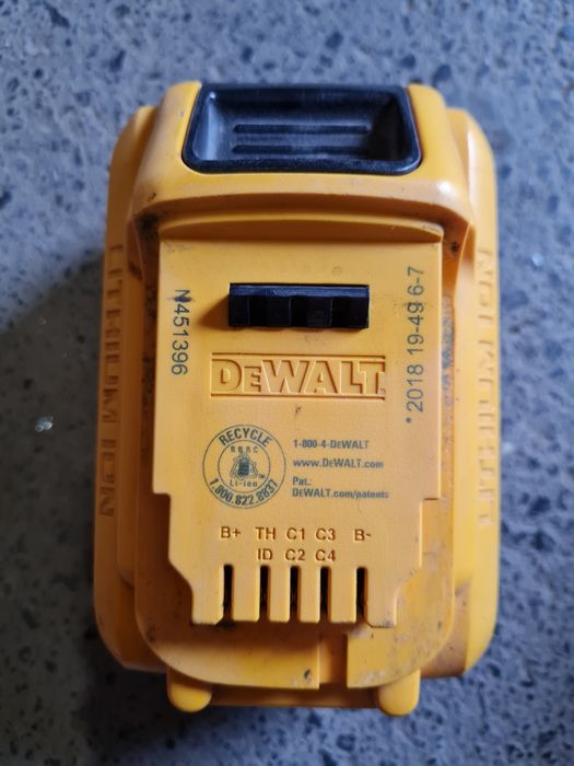 Dewalt DCB206 6A*h Акумулятор батарея