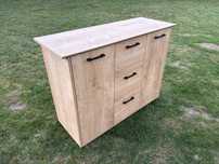 Pojemna Komoda w kolorze naturalnego drewna. 120 cm x H90 x45 cm (S)