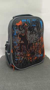 Рюкзак шкільний напівкаркасний gopack skate go21-165m-4