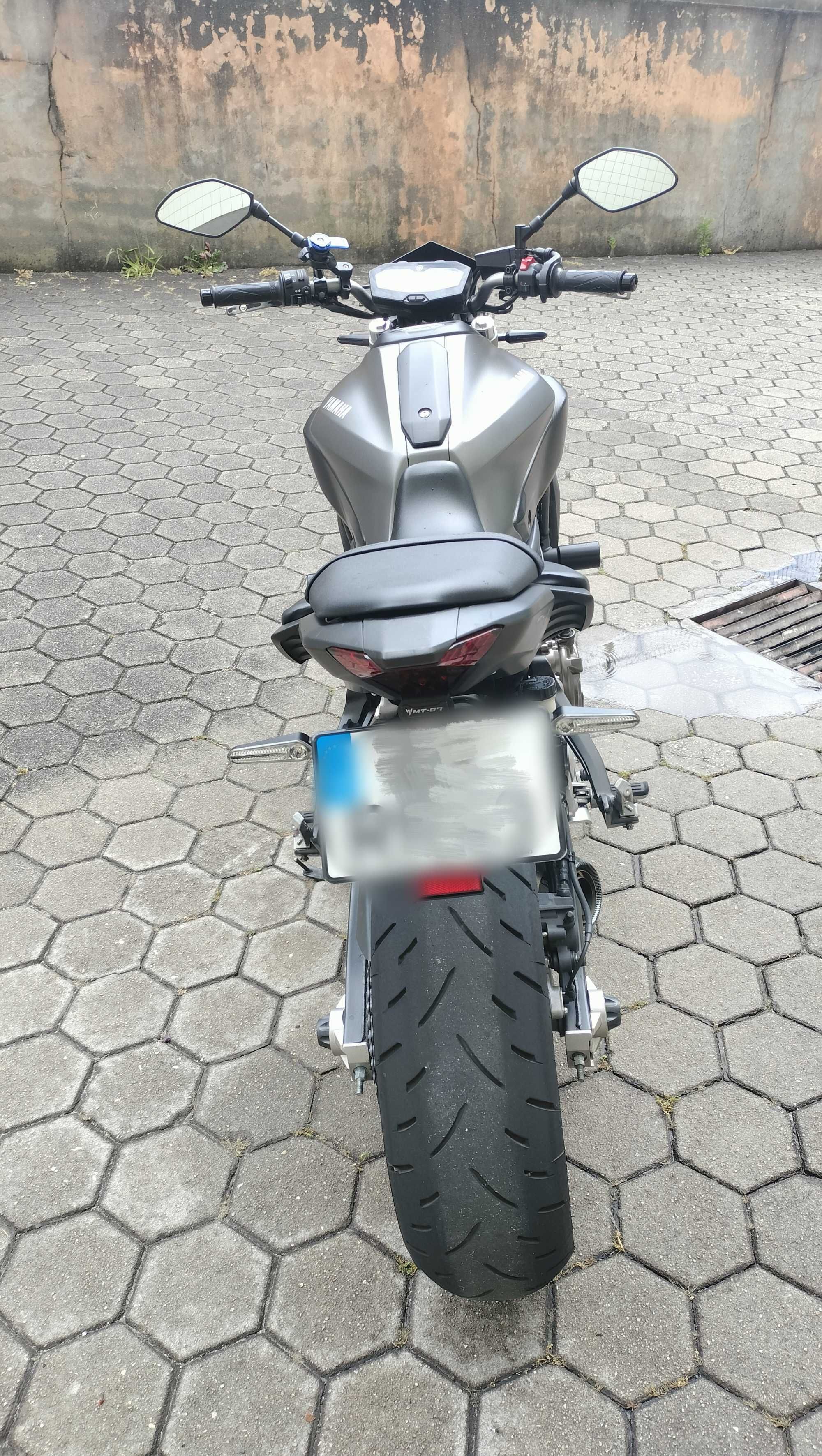 Yamaha MT-07 | Potência e Estilo com Apenas 27.000km