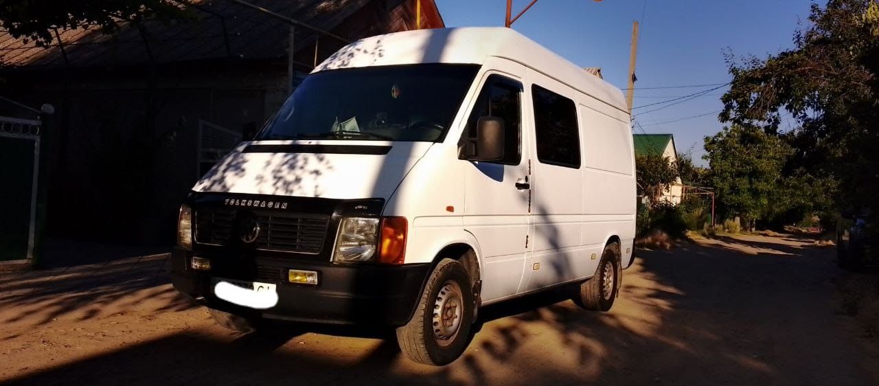 Продам Volkswagen LT 2.5 TDI 2000 года