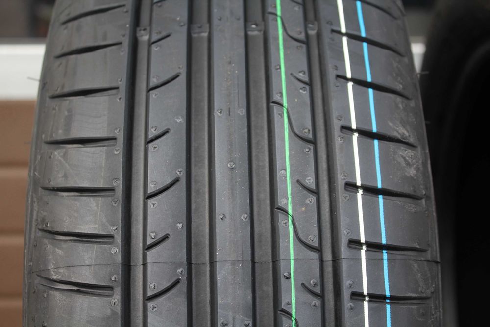 205 55 R16 Dunlop Sport Bluresponse