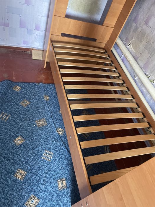 кровать двухъярусная