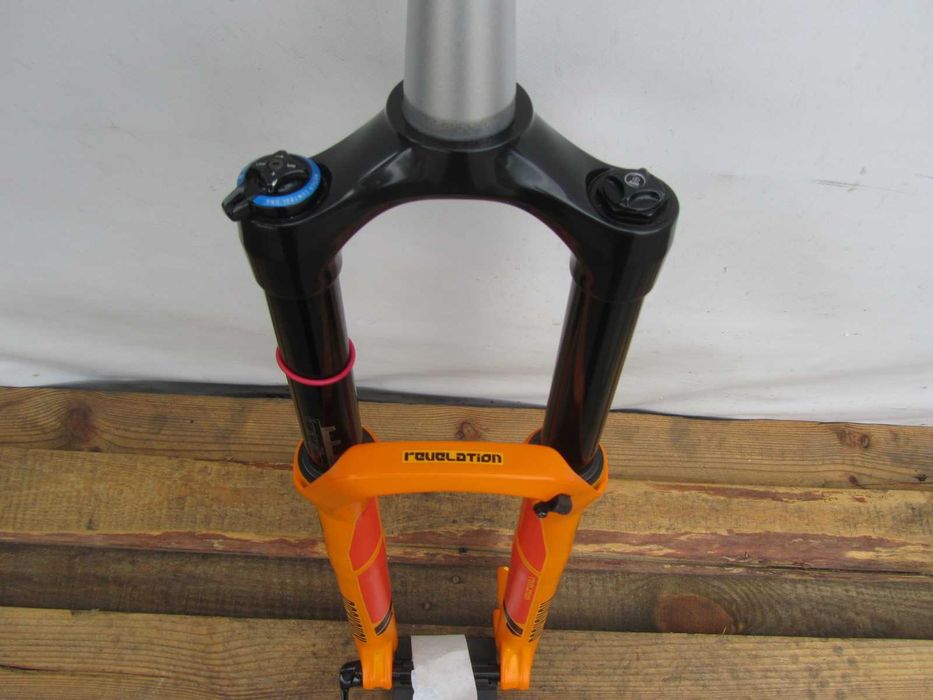 Nowy amortyzator Rock shox revelation rc3 29 " 140 mm / tapered