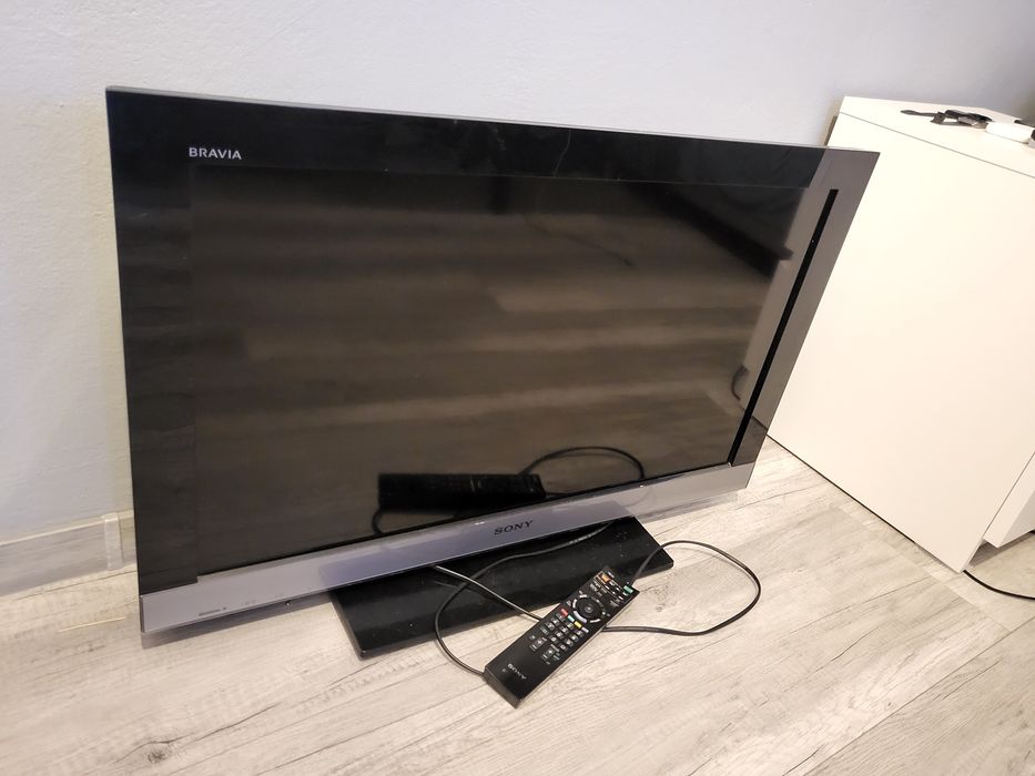 Sony Bravia 32 cale pilot