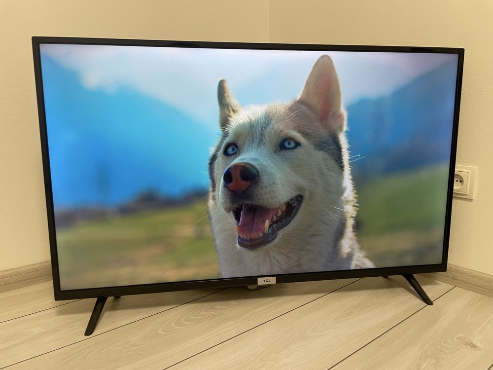 Телевізор TCL 43 smat tv 4K