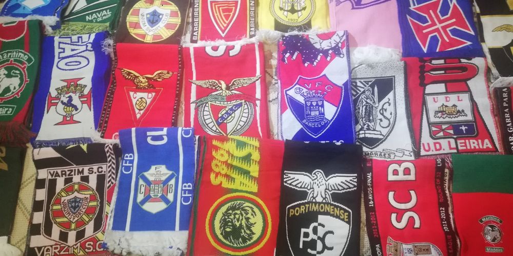 Varios  cachecois de varios preços de varios. Clubes