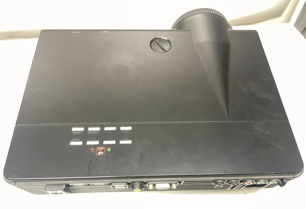 Мультимедийный проектор BYINTEK BT96Plus Android 6.0, 6000 люмен