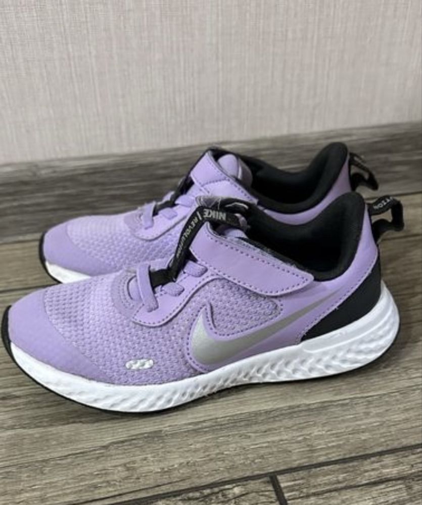 Кросівки Nike  на дівчинку 12.5