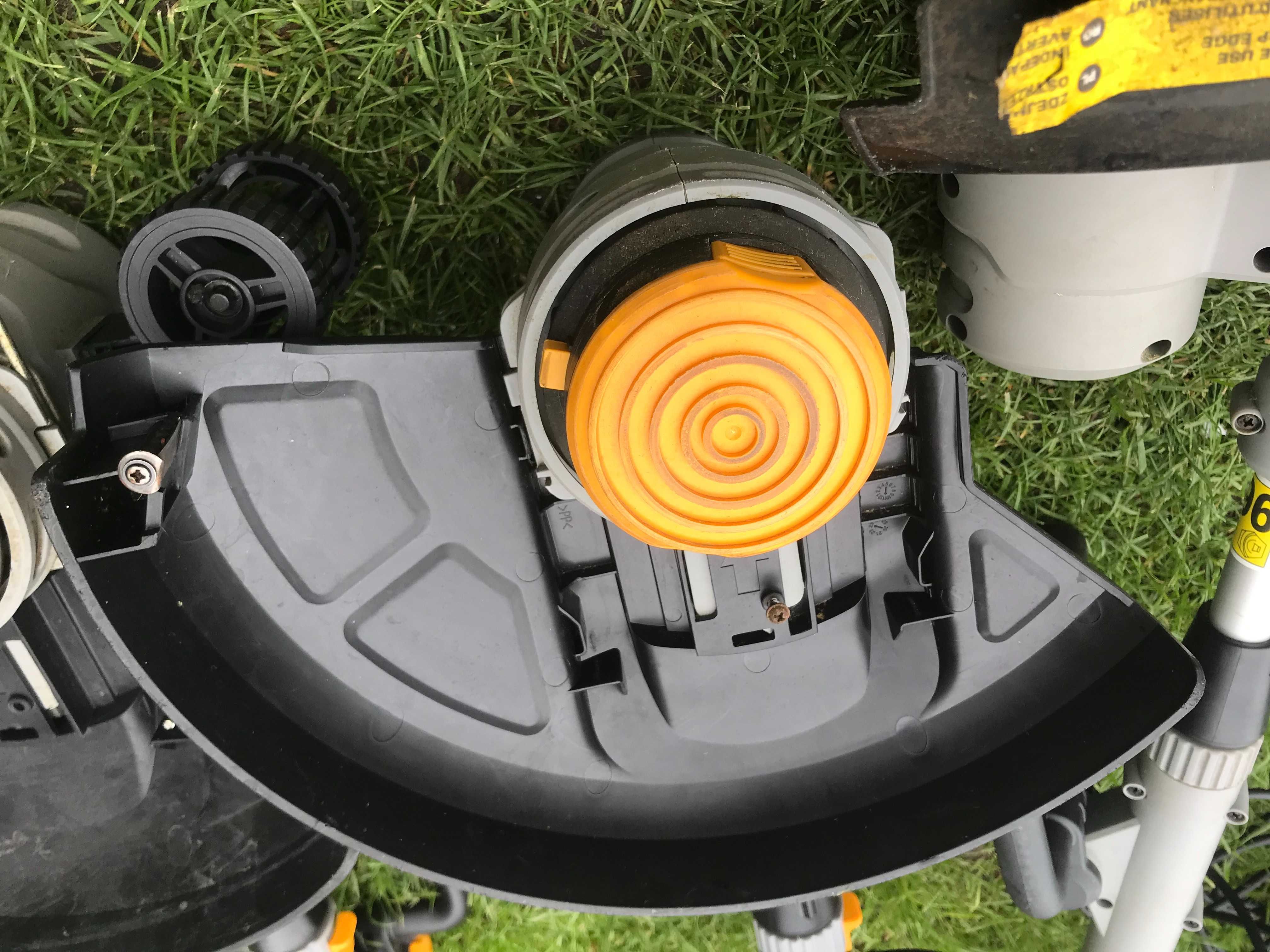 Тример TITAN TTB820GGT 600W з Англії