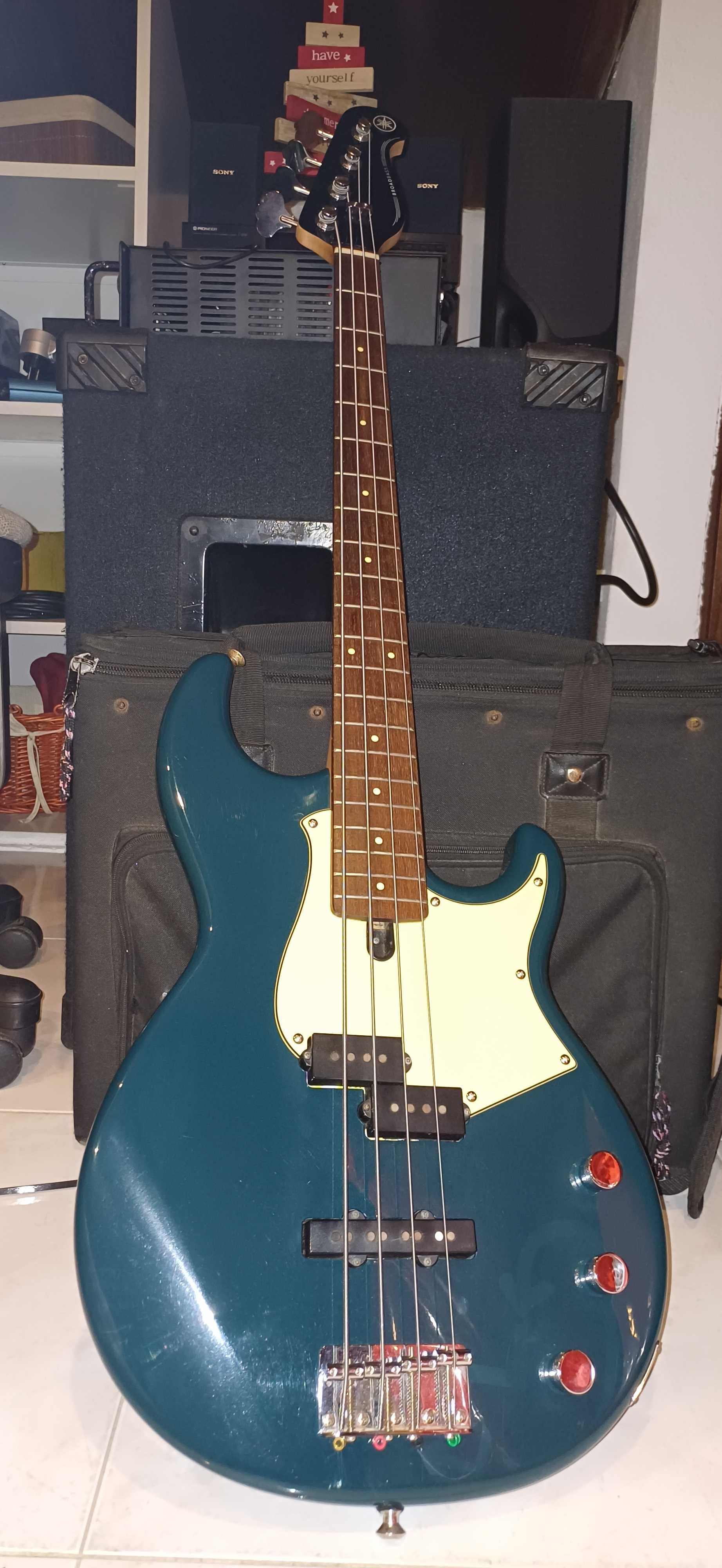 Baixo yamaha bb434