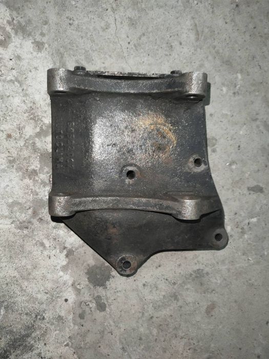 Кріплення компресора Мерседес Спринтер,611,612, 646, 647 мотор, 2,9