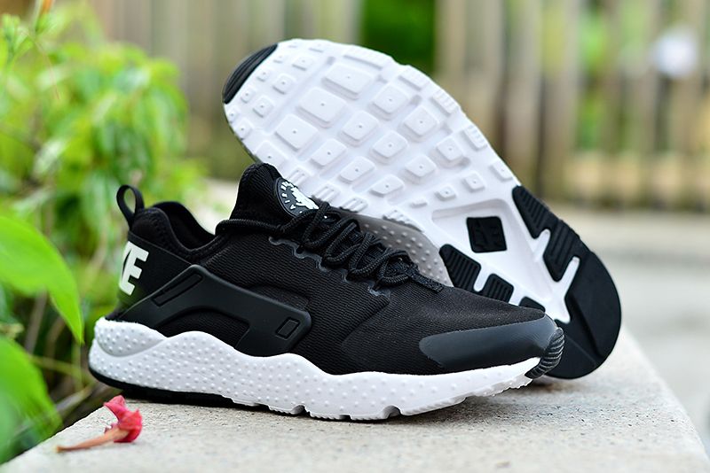 Buty NIKE AIR HUARACHE RUN roz 36-45 - duży wybór!