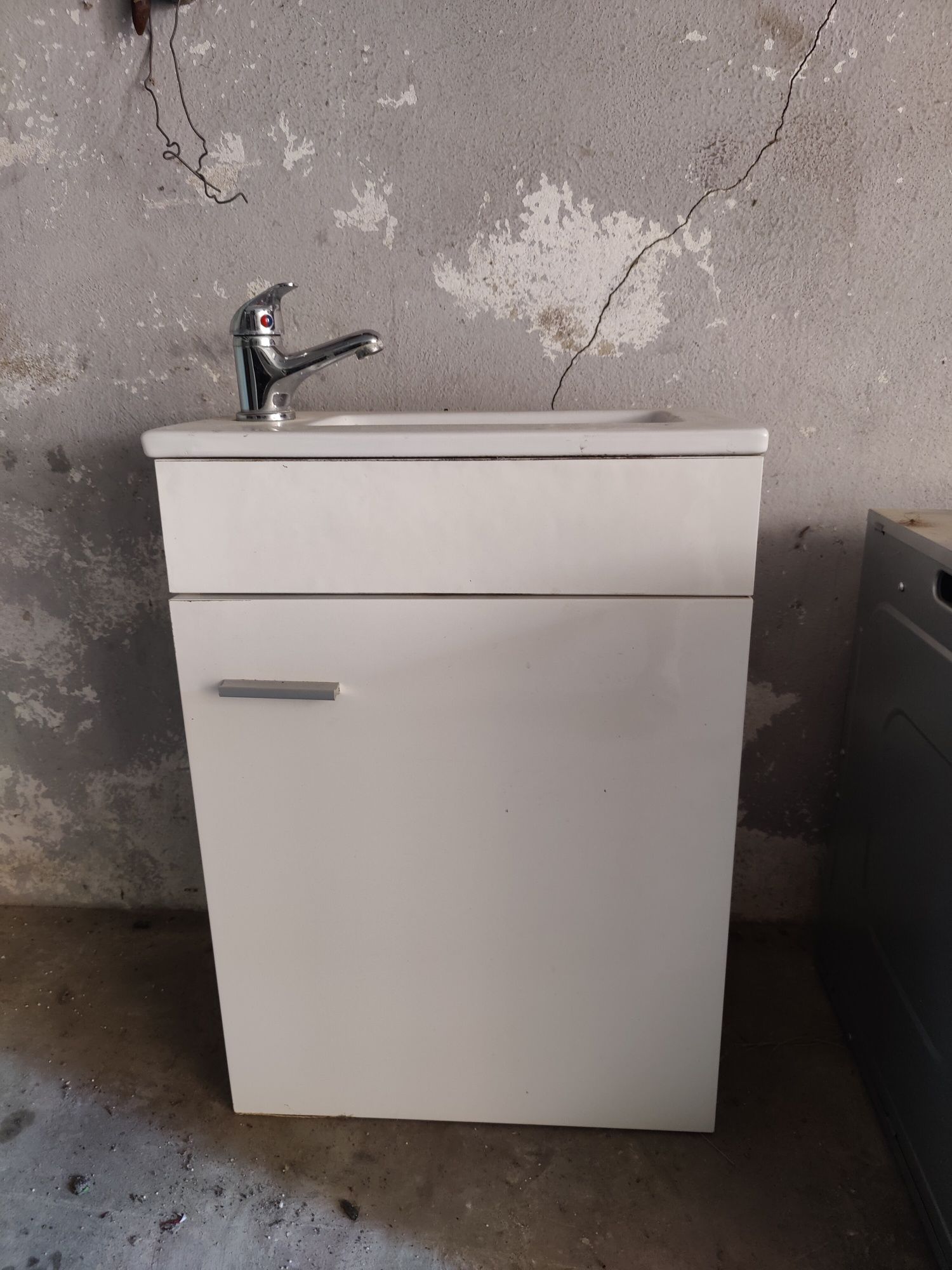 Mini lavatório wc