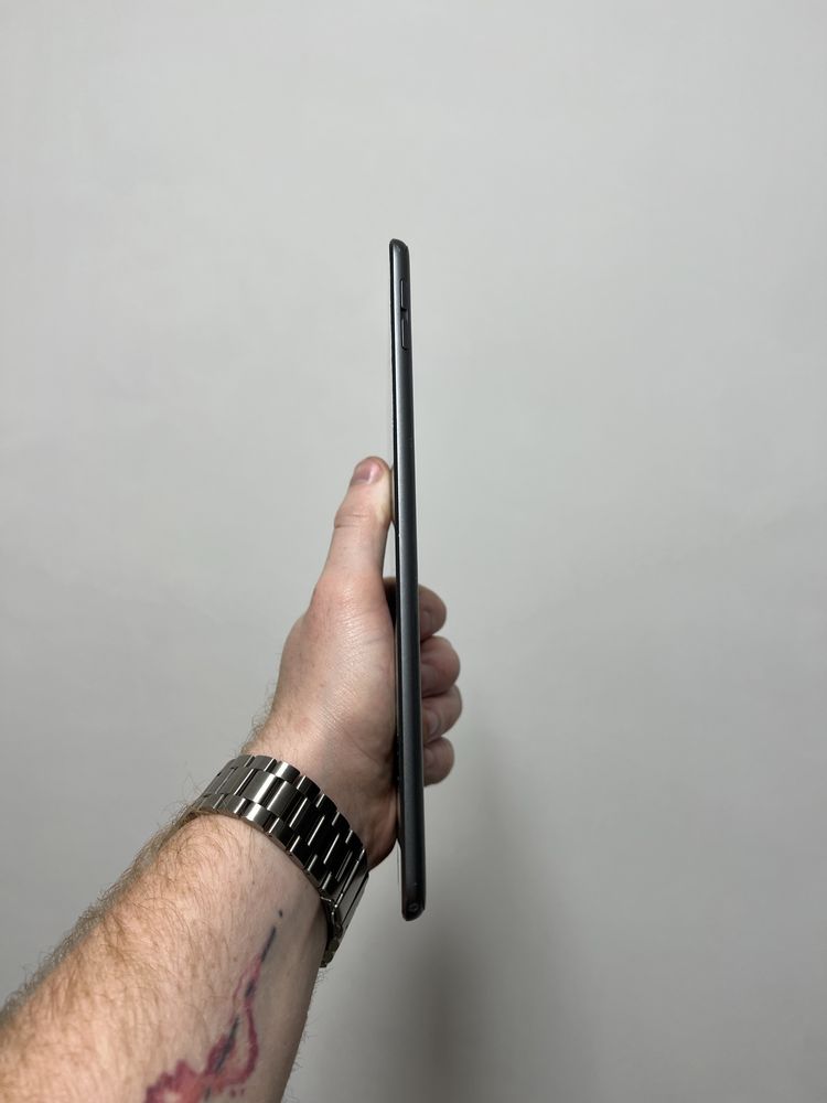 Apple Ipad mini5 2021 акб100% в идеальном состоянии Apple pencil