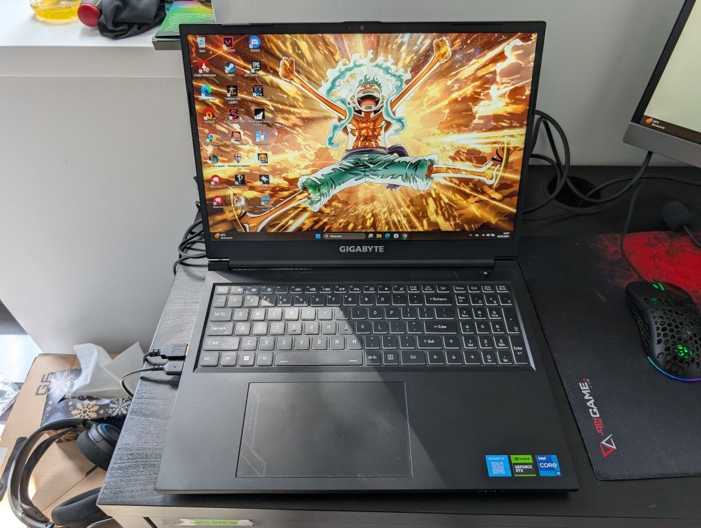 Laptop gigabyte G6 KF GTX 4060 i7
