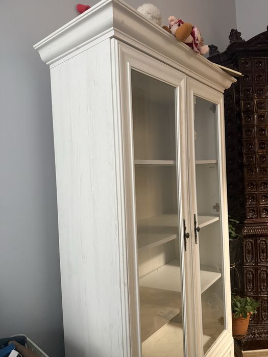 Сервант білий бу