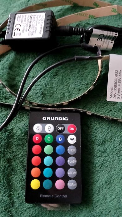 Paski led na pilota Grundig