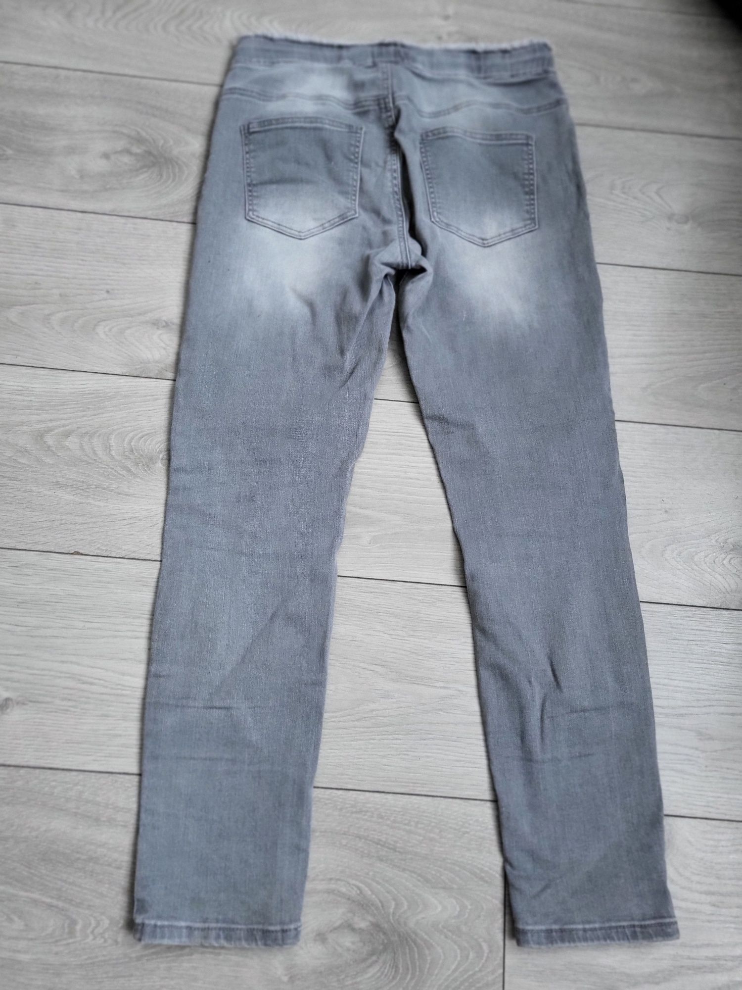 Spodnie  jeansowe 40