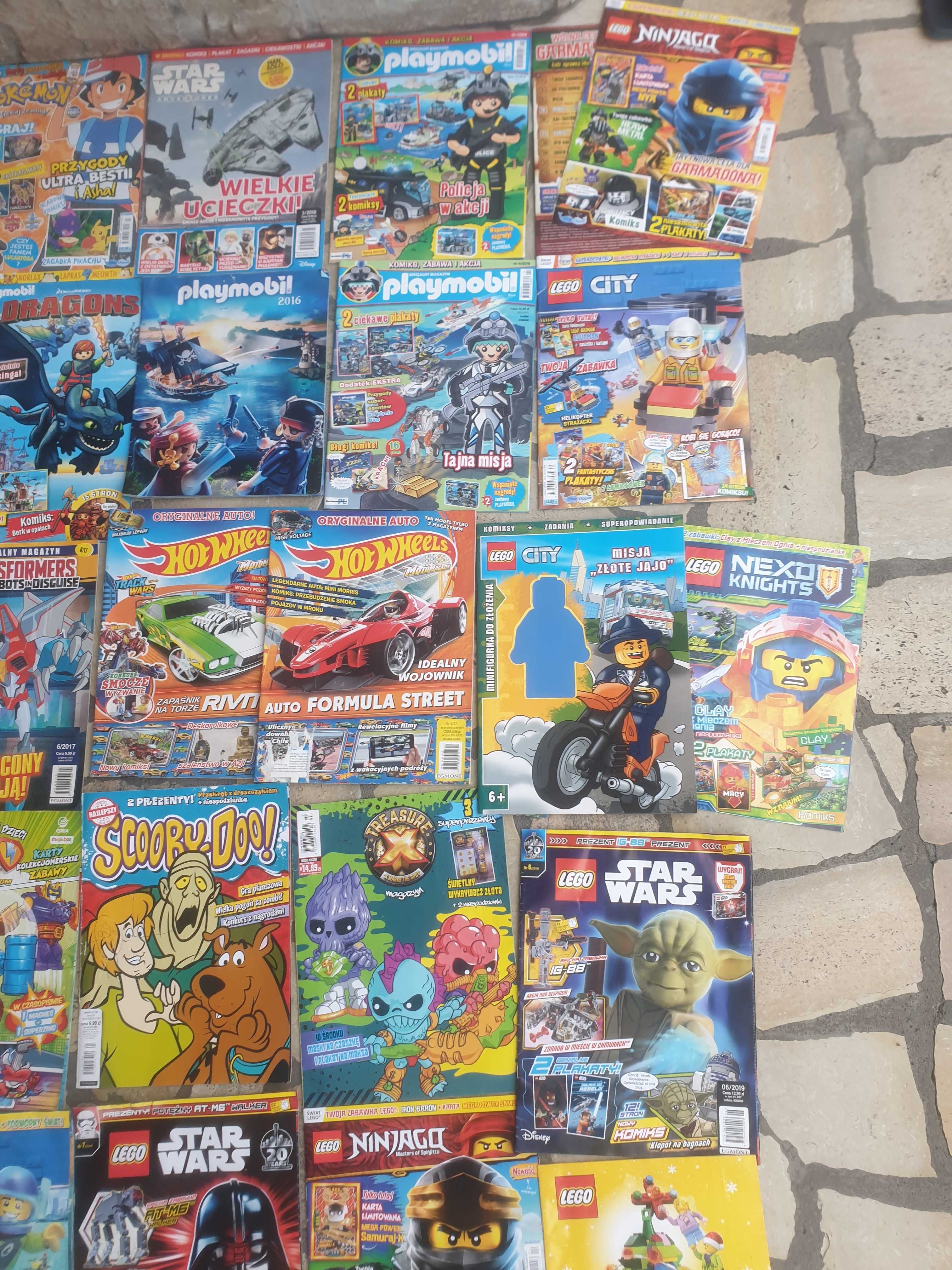 25 gazetek Lego, Playmobil, Super Zings + Plakat