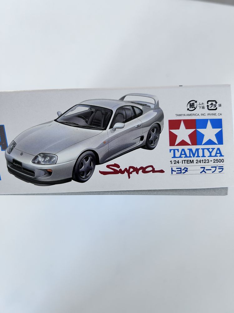 Samochód Toyota Supra model do sklejania Tamiya 24123